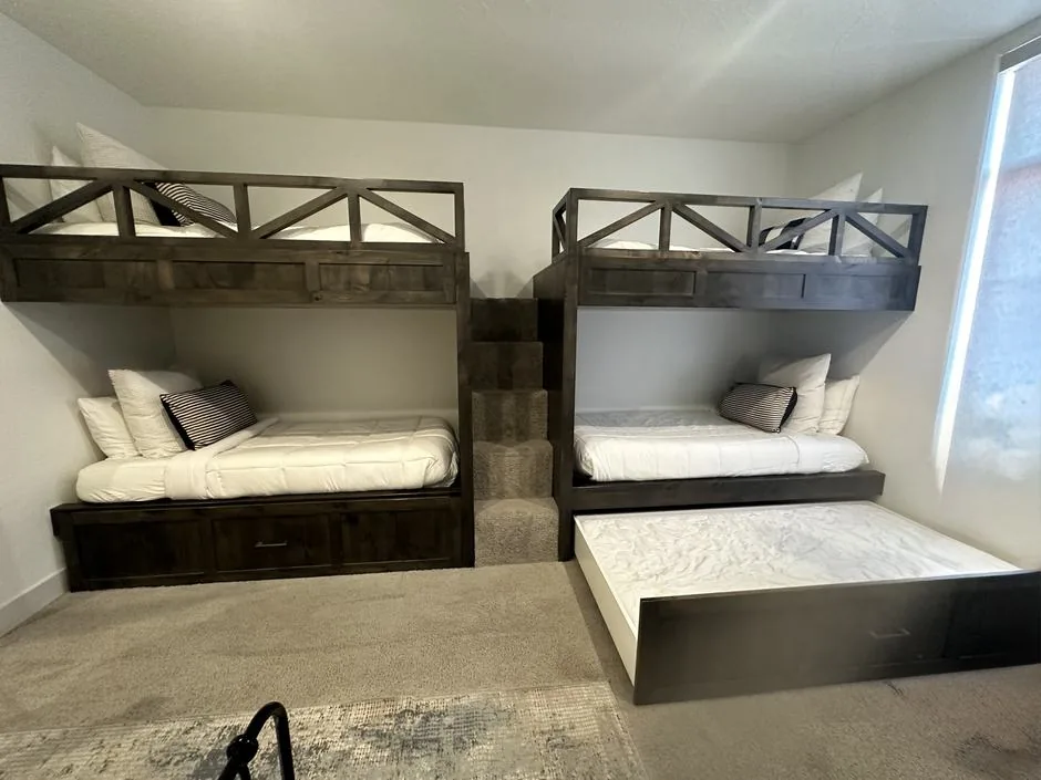 Bunk Room, before the refresh, view 1 of 3